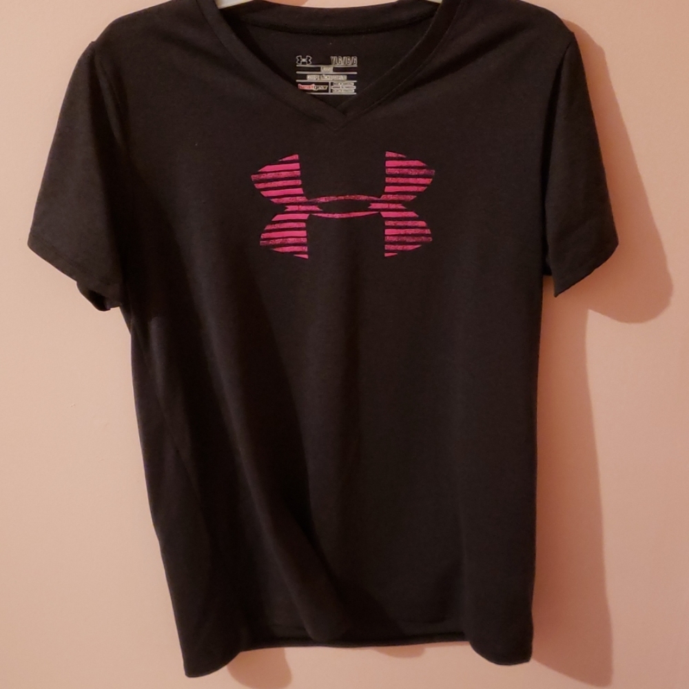 Under Armour t-shirt